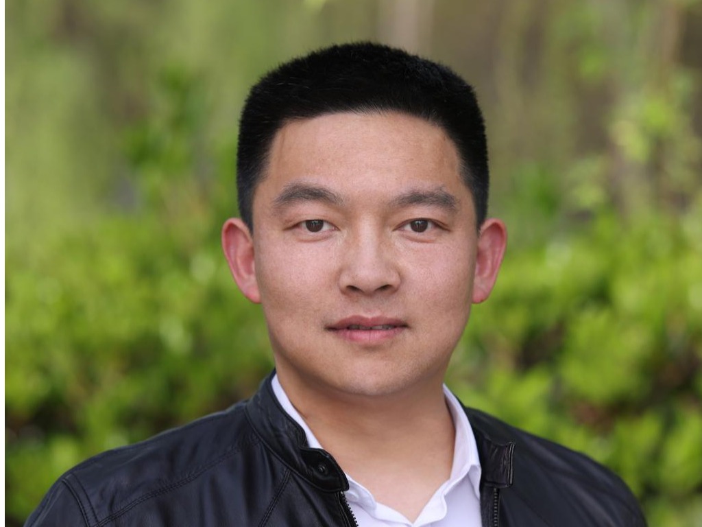 熊  超 伟德国际BETVLCTOR党总支副书记